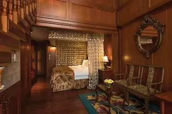 Hotel Grand Mercure Imperial Palace 5*