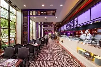 Hotel Grand Mercure Imperial Palace