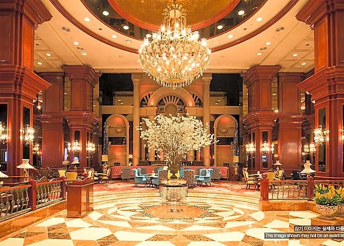 Hotel Grand Mercure Imperial Palace 5*