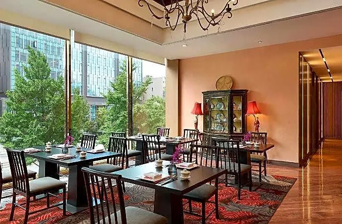 Grand Mercure Imperial Palace