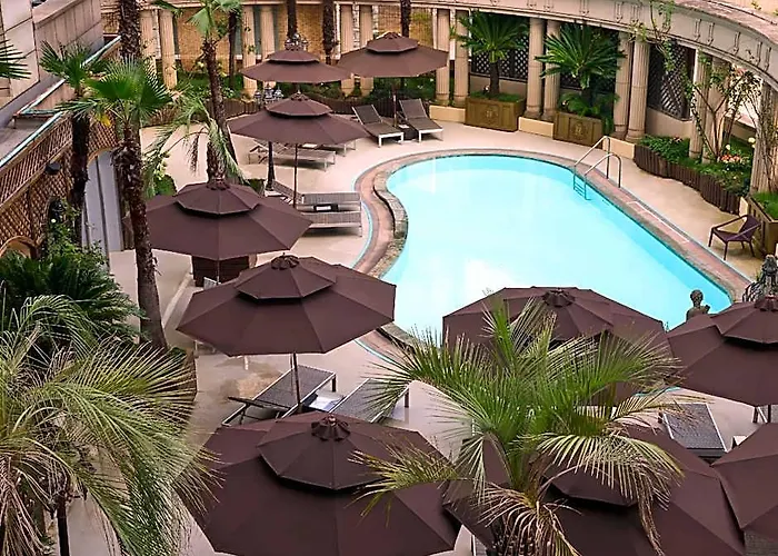 Grand Mercure Imperial Palace Hotel 5*