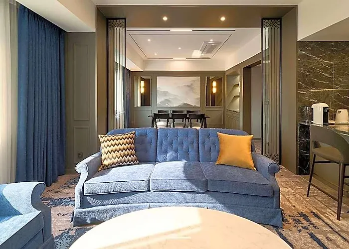 Grand Mercure Imperial Palace Hotel 5*