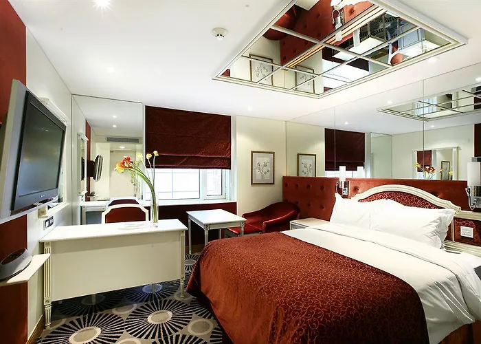 Hotel Grand Mercure Imperial Palace