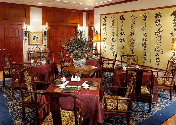 Grand Mercure Imperial Palace Hotel